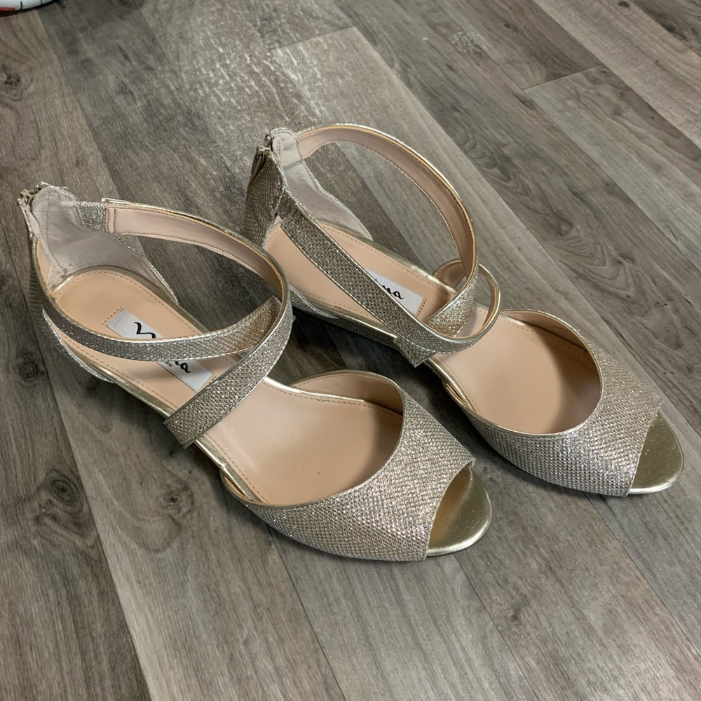 NINA women’s evening sandals